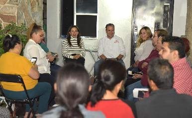 Acerca Toño Astiazarán servicios municipales a vecinos de la Olivares a través de Miércoles En Tu Colonia