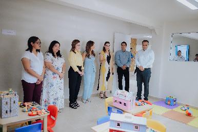 Dignifican Toño Astiazarán y Patty Ruibal atención a familias con oficinas renovadas