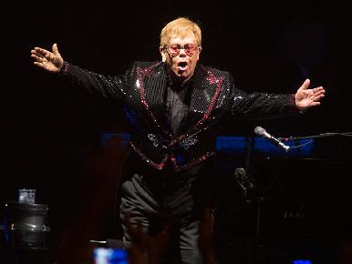 Elton John inicia su despedida con 'Farewell Yellow Brick Road'