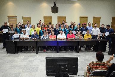 Reconocen a empleados destacados del Ayuntamiento de Cajeme