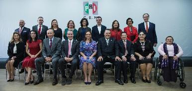 PRI define integrantes del CEN