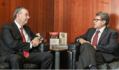 Monreal discute con gobernador del BdeM sobre comisiones bancarias