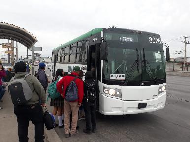 Inicia proceso de revalidación de tarjetas UNE transporte para estudiantes