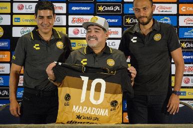 Tomaré al Dorados como a un hijo en brazos: Maradona
