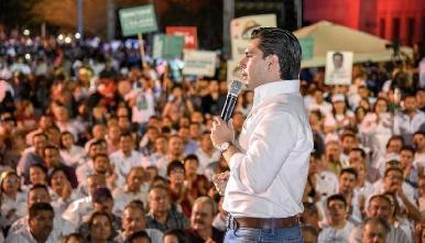Respalda Emeterio Ochoa Bazúa a Ernesto De Lucas