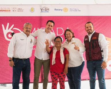 Gobierno de Sonora entrega más de mil lentes en el Poblado Miguel Alemán