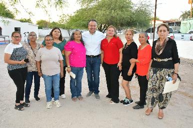 Cumple Toño Astiazarán con entrega de obras a familias de El Tazajal y El Tronconal
