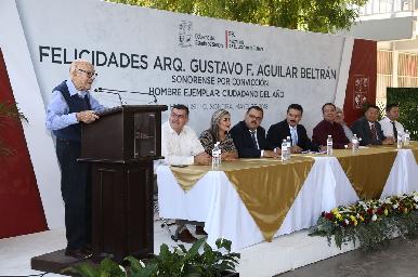 Rinden homenaje a la trayectoria y legado del Arq. Gustavo F. Aguilar