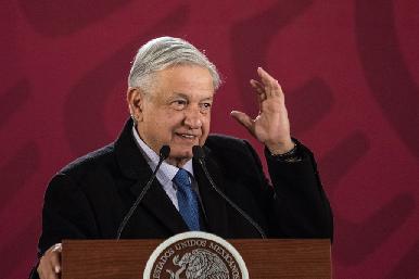 AMLO: Funcionarios no podrán trabajar en sector privado en diez años
