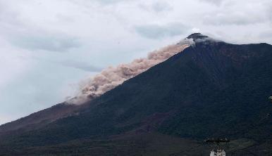 Guatemala ordena evacuación por flujo piroclástico del Volcán de Fuego