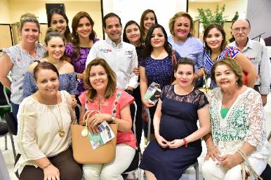 Respaldan familias hermosillenses a Maloro Acosta