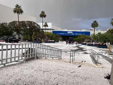 Tormenta invernal cubre de nieve a Sonora; hay carreteras cerradas y clases suspendidas