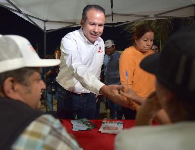 Viven Toño Astiazarán y ciudadanos jornada histórica con Presupuesto CRECES 2024