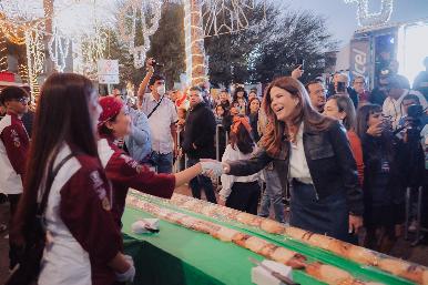 Atestiguan Toño Astiazarán y Patty Ruibal nuevo récord de Rosca de Reyes con 520 metros