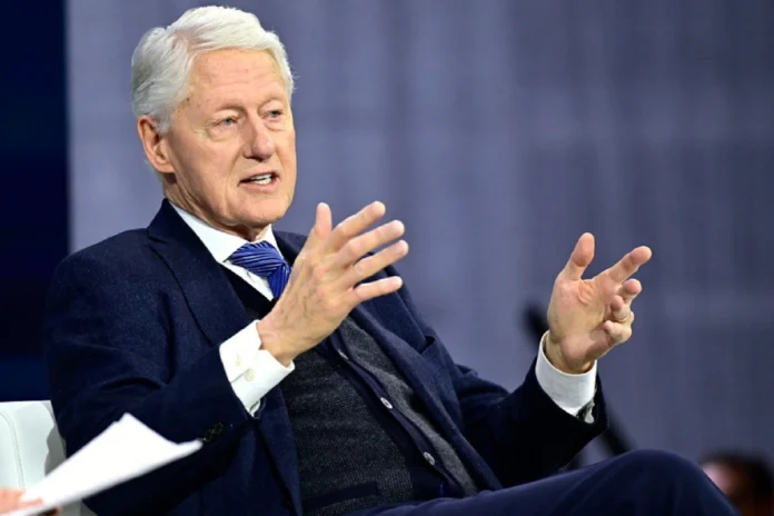 Bill Clinton declara bajo juramento ante comité del Congreso por caso Epstein