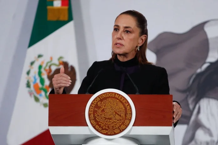 Claudia Sheinbaum durante conferencia en Palacio Nacional sobre reforma electoral