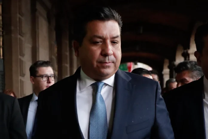 Documento del INE donde Cabeza de Vaca renuncia a nacionalidad estadounidense