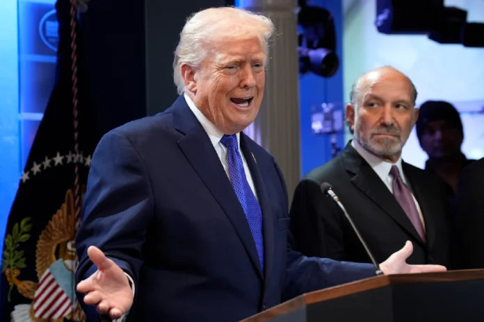 Donald Trump anuncia aumento del arancel global al 15% tras fallo del Tribunal Supremo