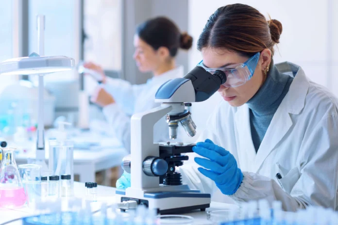 Inician en humanos las pruebas para revertir el envejecimiento