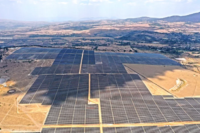 Planta solar de Atlas Renewable Energy en América Latina tras refinanciación histórica