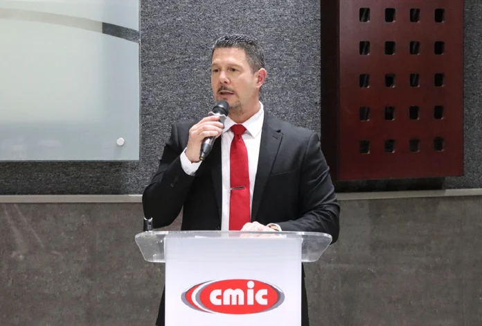 Santiago René Gluyas asume la presidencia de la CMIC Sonora para el periodo 2026-2028