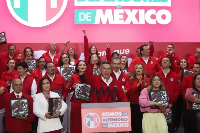 Alito Moreno se le adelanta al PAN presenta candidatos