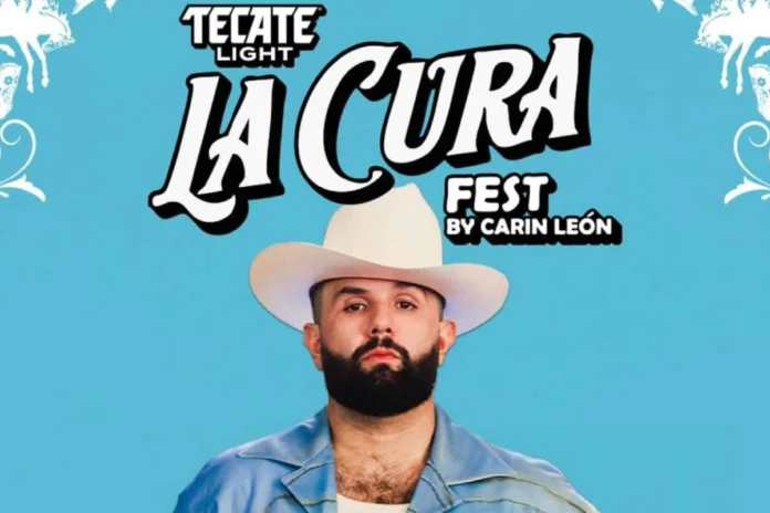 Carín León en concierto durante La Cura Fest en Hermosillo Sonora