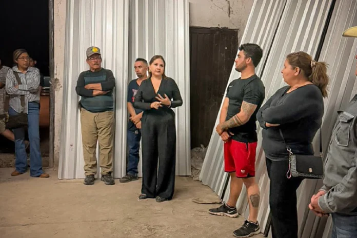 Entrega de materiales para mejoramiento de vivienda en la sierra baja de Sonora