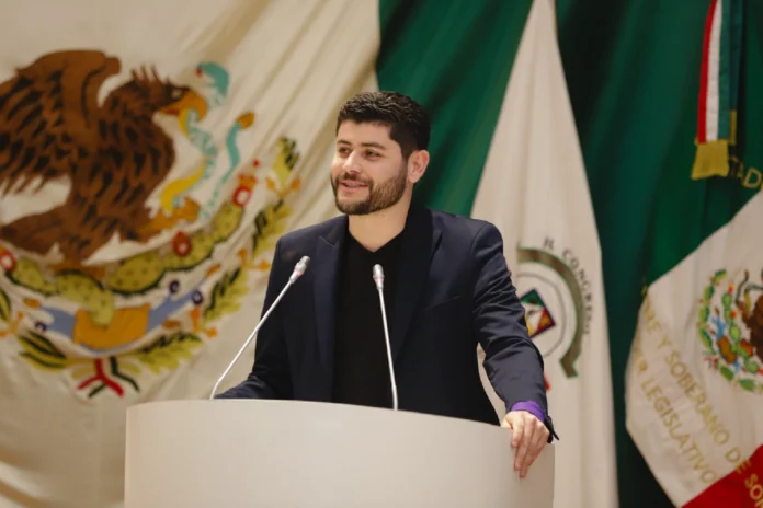 Diputado Juan Pablo Arenívar Martínez posicionamiento contra violencia hacia las mujeres en Congreso de Sonora