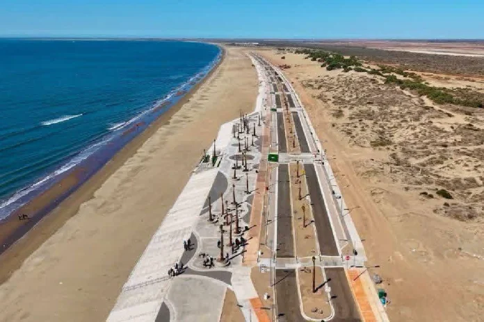 Malecón El Cochórit en Empalme Sonora con avance del 93% y vista al mar