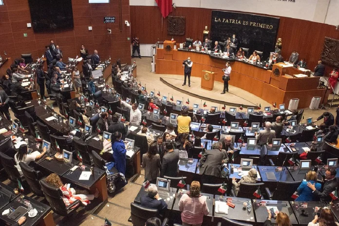 Senado aprueba en comisiones Plan B de reforma electoral impulsado por Claudia Sheinbaum