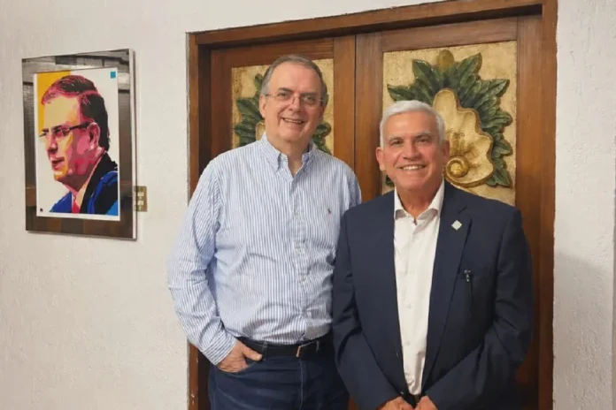 Benavides y Ebrard impulsan proyectos en Sonora