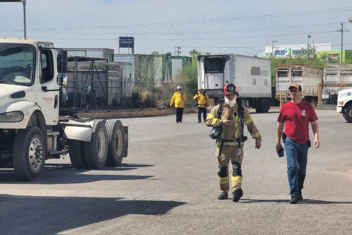 Fuga de gas en Obregón deja 27 intoxicados y evacúan a 300 empleados