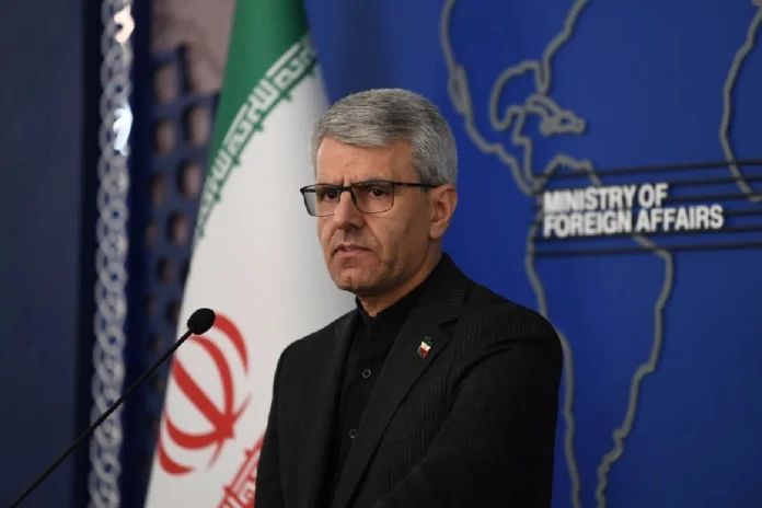 Irán abre el estrecho de Ormuz por dos semanas… pero advierte que la guerra sigue