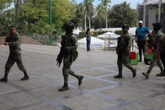 Operativo de Marina en Palacio de Gobierno de Sinaloa resguarda oficina de Rocha Moya