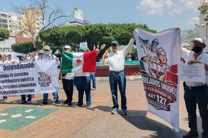 Recorte de pensiones en México: 93 mil jubilados denuncian reducción de hasta 60%