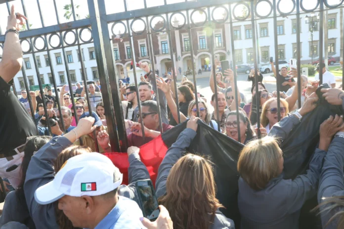 Estalla huelga en la Unison