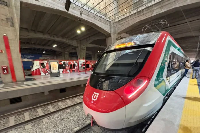 Sheinbaum inaugura tren al AIFA