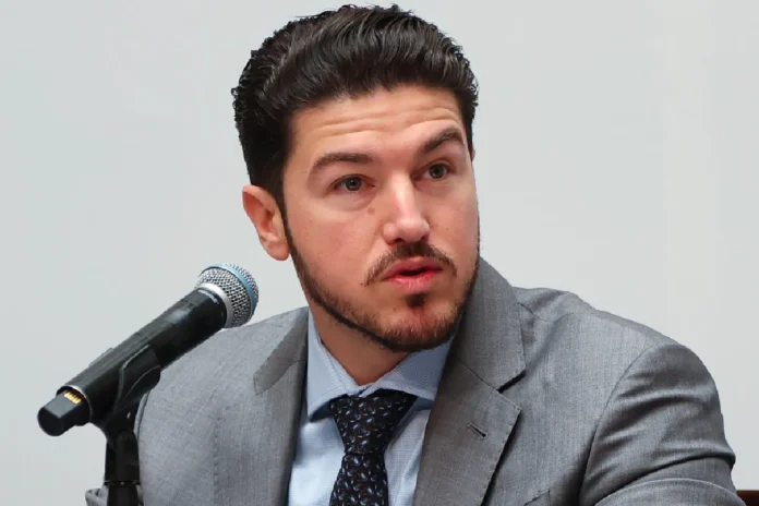 Samuel García habría desviado más de mil millones de pesos