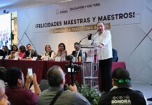 Más de mil docentes reciben reconocimiento y estímulos en Sonora