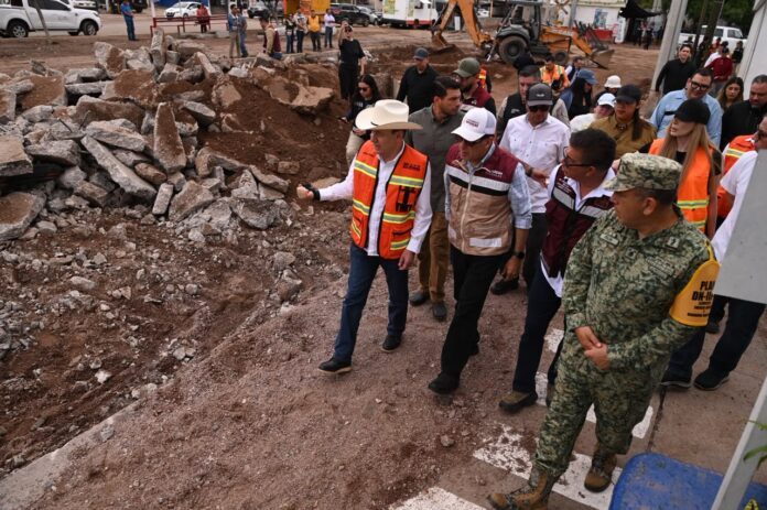 Alfonso Durazo supervisa zonas afectadas por las lluvias extraordinarias en Nogales