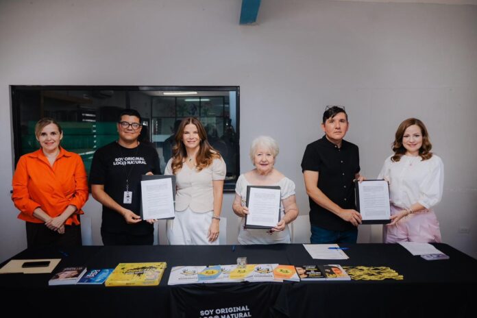 Patricia Ruibal durante la firma del convenio para fortalecer la prevención de adicciones en Hermosillo