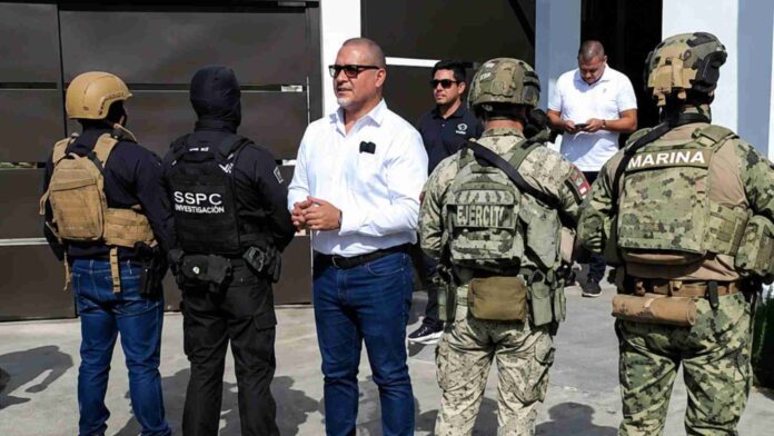Pedro Ariel Mendívil, exdirector de Seguridad Pública de Mexicali, tras su detención en Baja California.