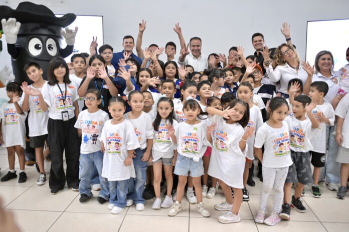 Toño Astiazarán con Guardianes del Agua en Hermosillo