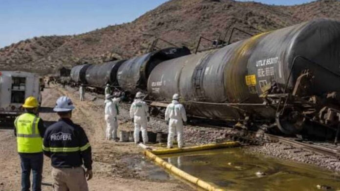 Zona del derrame químico provocado por descarrilamiento de Ferromex en Naco, Sonora