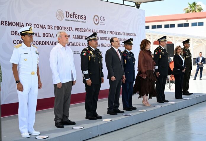 Alfonso Durazo durante la toma de protesta del nuevo coordinador estatal de la Guardia Nacional en Sonora