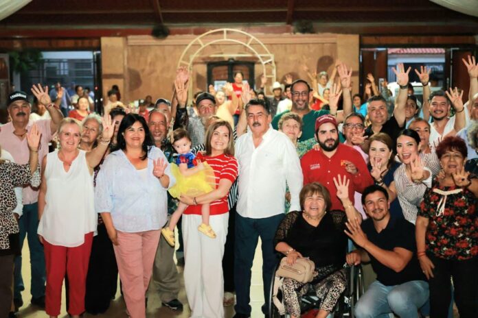 Javier Lamarque durante asamblea informativa del Partido del Trabajo en Cajeme Sonora