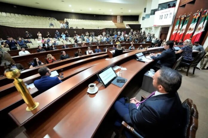 Congreso de Sinaloa pospone sesión para elegir gobernador interino tras nueva licencia de Rubén Rocha Moya