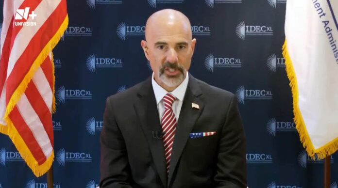 Terry Cole, director de la DEA, durante declaraciones sobre funcionarios mexicanos y cárteles