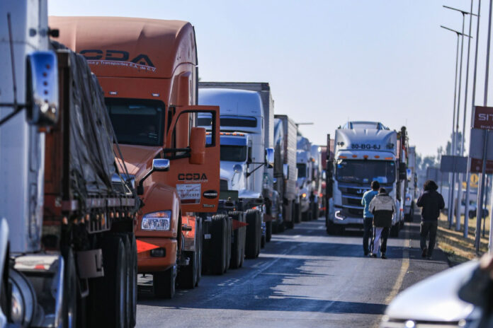 Transportistas anuncian paro en Hermosillo